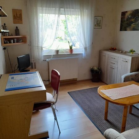 Ferienwohnung Woelbert Altendiez エクステリア 写真