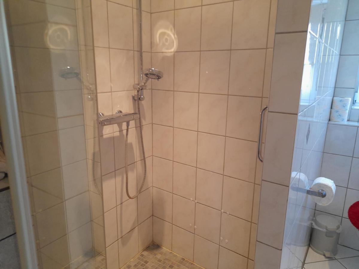 Ferienwohnung Woelbert Altendiez エクステリア 写真