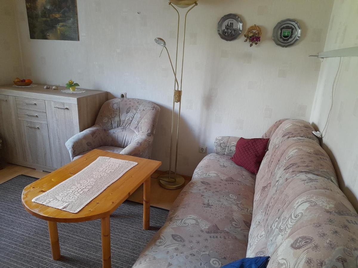 Ferienwohnung Woelbert Altendiez エクステリア 写真